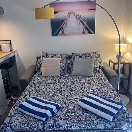 Joli Studio Vue Mer, Piscine, Tennis, Parking Antibes Luaran gambar